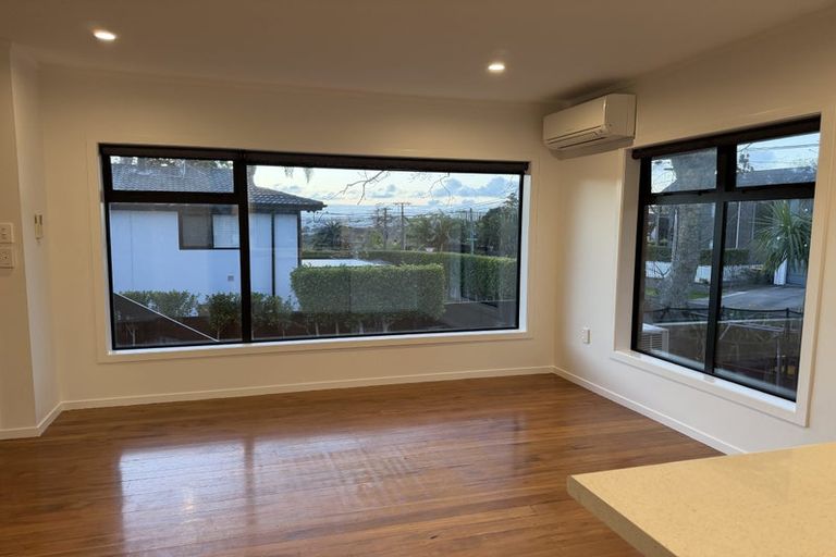 Photo of property in 1/32 Sydney Street, Hauraki, Auckland, 0622