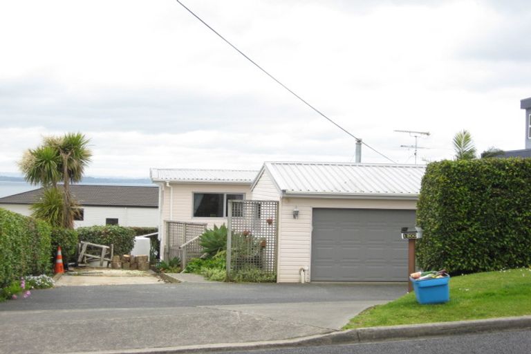 Photo of property in 1300 Whangaparaoa Road, Army Bay, Whangaparaoa, 0930