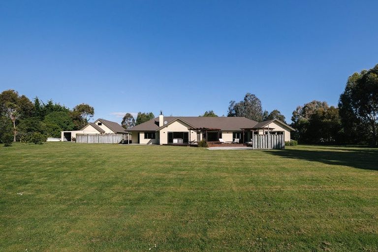 Photo of property in 45 Dobsons Lane, Kelvin Grove, Palmerston North, 4470