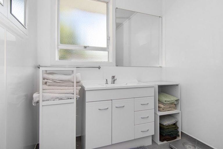 Photo of property in 404a Otumoetai Road, Otumoetai, Tauranga, 3110