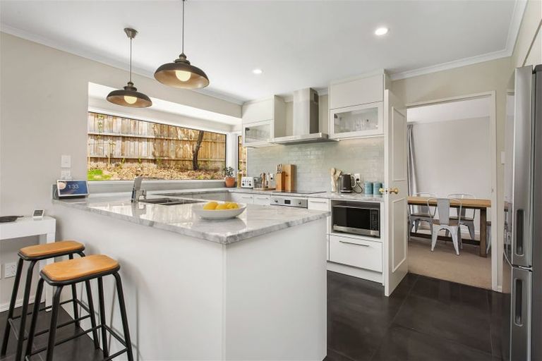 Photo of property in 4 Lady Polson Lane, Cashmere, Christchurch, 8022