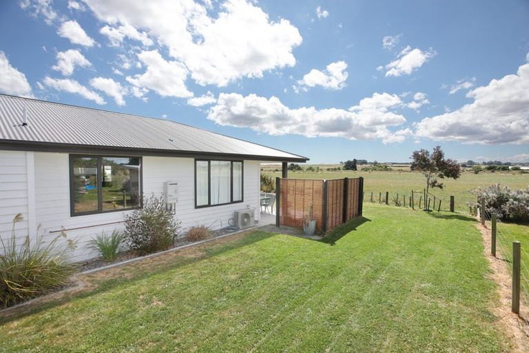 Photo of property in 6 George Street, Bulls, 4818