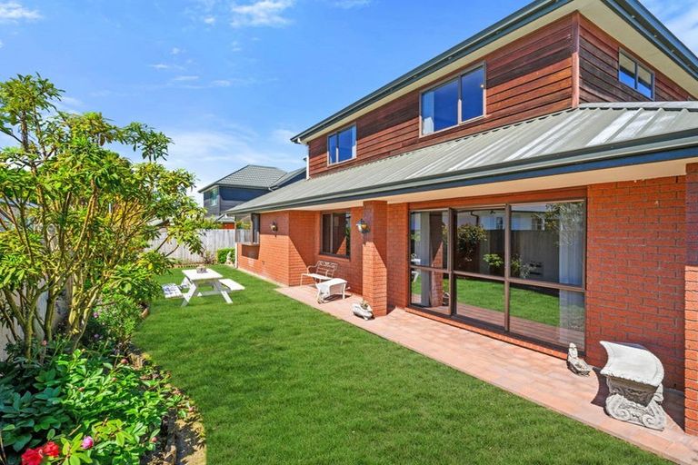 Photo of property in 2/18 Wentworth Street, Ilam, Christchurch, 8041