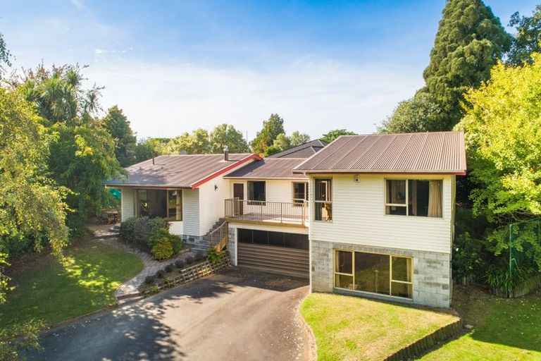 Photo of property in 10 Epsom Road, Hokowhitu, Palmerston North, 4410