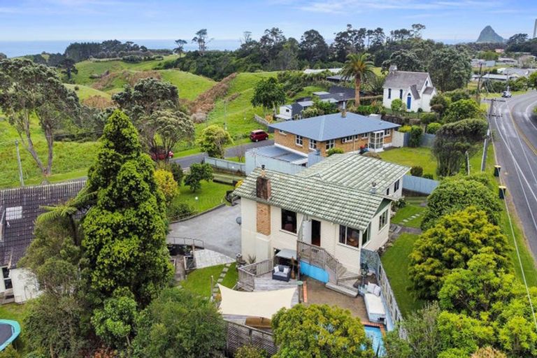 Photo of property in 410 South Road, Omata, New Plymouth, 4374