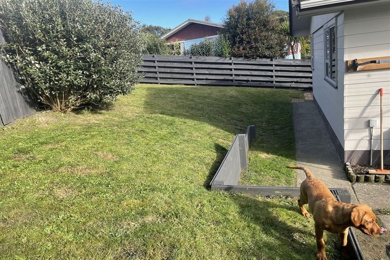 Photo of property in 1/21 Contessa Drive, Glenfield, Auckland, 0629