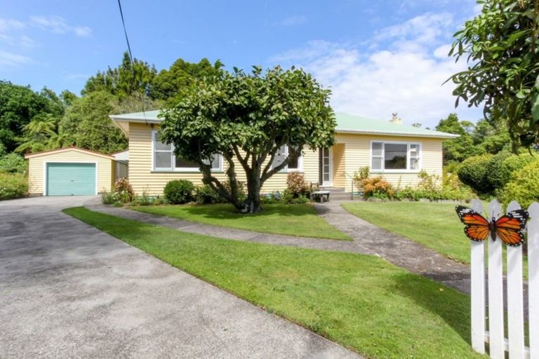 Photo of property in 114b Govett Avenue, Frankleigh Park, New Plymouth, 4310