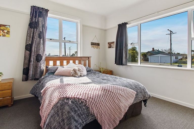 Photo of property in 6 Edward Street, Waimate, 7924