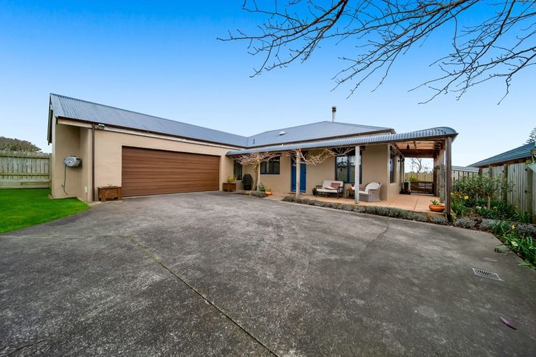 Photo of property in 35 Maire Street, Hawera, 4610