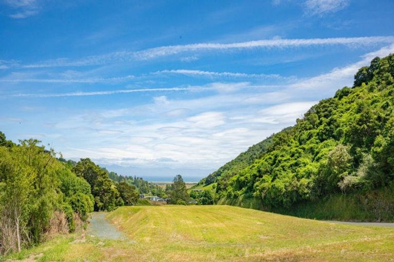 Photo of property in 60 Saddleback Road, Todds Valley, Nelson, 7071