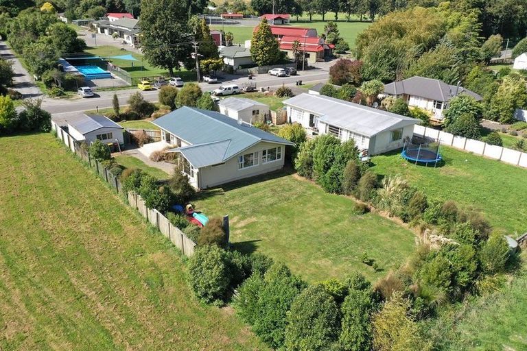 Photo of property in 51 Western Valley Road, Little River, 7591