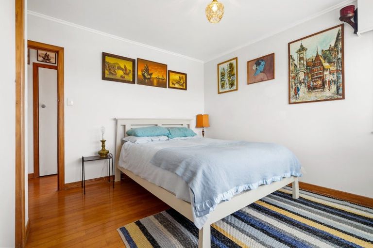 Photo of property in 17 Old Onerahi Road, Onerahi, Whangarei, 0110