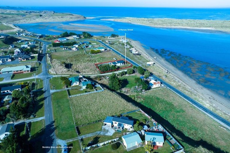 Photo of property in 4 Mersey Street, Fortrose, Invercargill, 9875