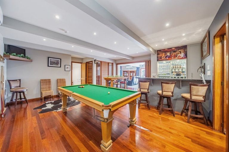 Photo of property in 62 Kiriwai Road, Paremata, Porirua, 5024