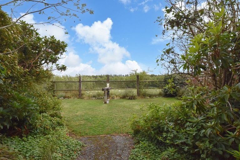 Photo of property in 68 Moore Road, Lorneville, Invercargill, 9874