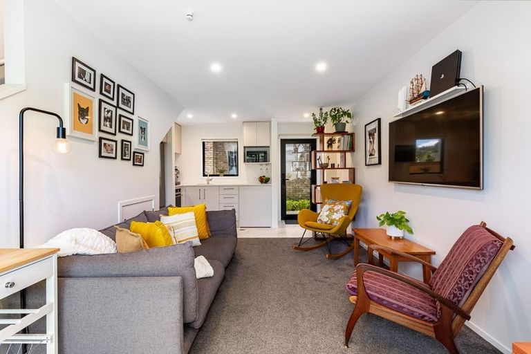 Photo of property in 9/17 Pearce Crescent, Taita, Lower Hutt, 5011