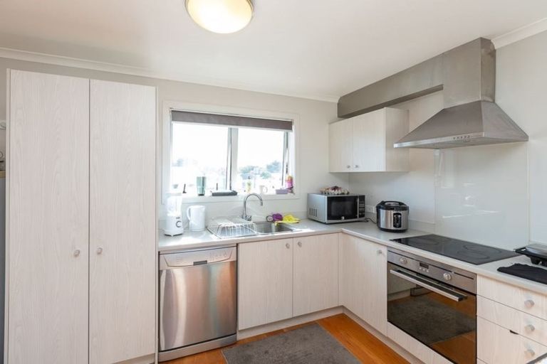 Photo of property in 83 Chiefs Court, Hamilton East, Hamilton, 3216