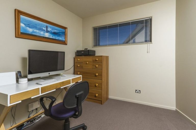 Photo of property in 14 Istana Place, Britannia Heights, Nelson, 7010