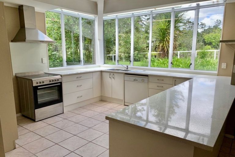 Photo of property in 150 Nixon Road, Taupaki, Henderson, 0782