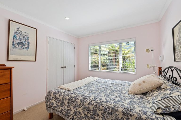 Photo of property in 44 Cutler Street, New Lynn, Auckland, 0600