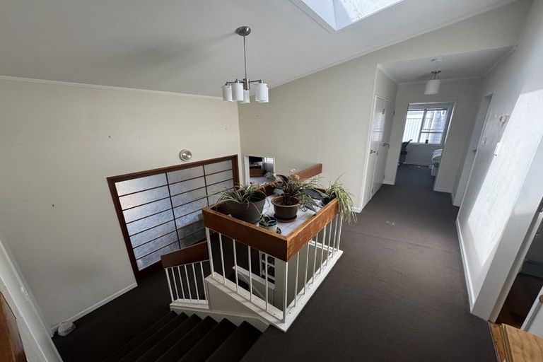 Photo of property in 12 Rama Crescent, Khandallah, Wellington, 6035