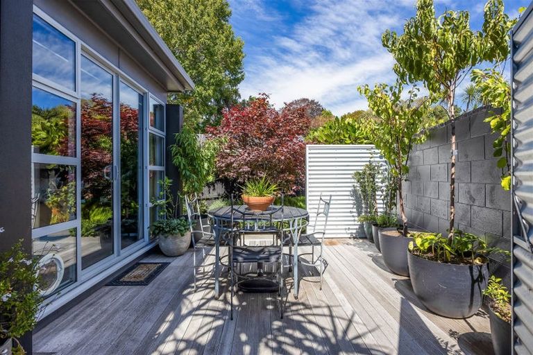 Photo of property in 1/5 Whareora Terrace, Cashmere, Christchurch, 8022