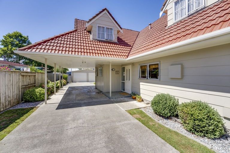 Photo of property in 51 John F Kennedy Drive, Milson, Palmerston North, 4414