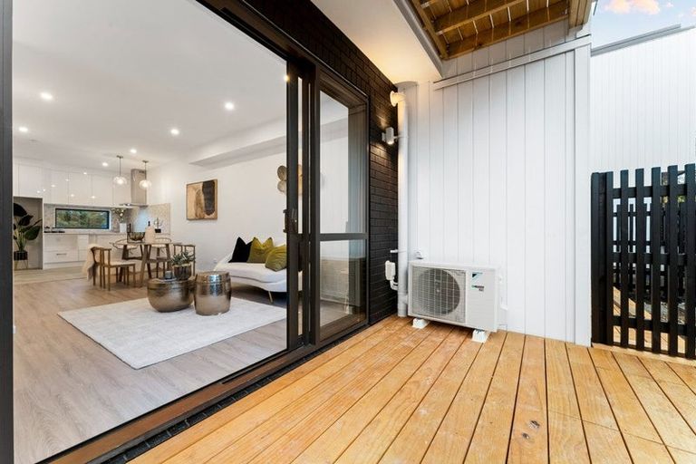 Photo of property in 15c Tabitha Crescent, Henderson, Auckland, 0612