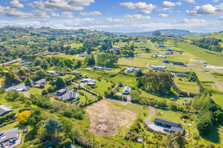 Photo of property in 2/142 Mapara Road, Acacia Bay, Taupo, 3385