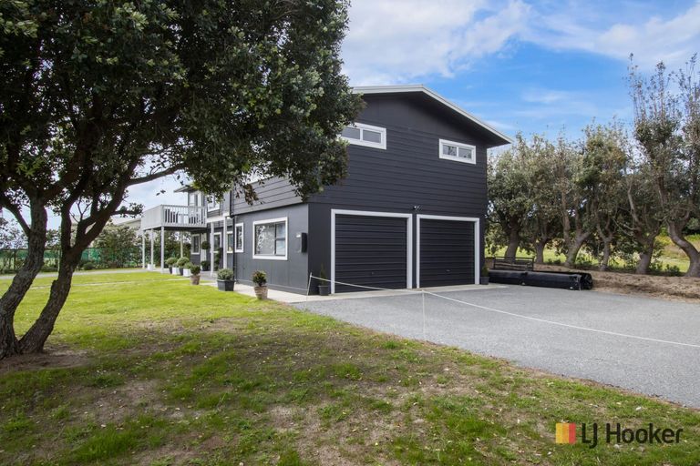 Photo of property in 287 Seaforth Road, Waihi Beach, 3611