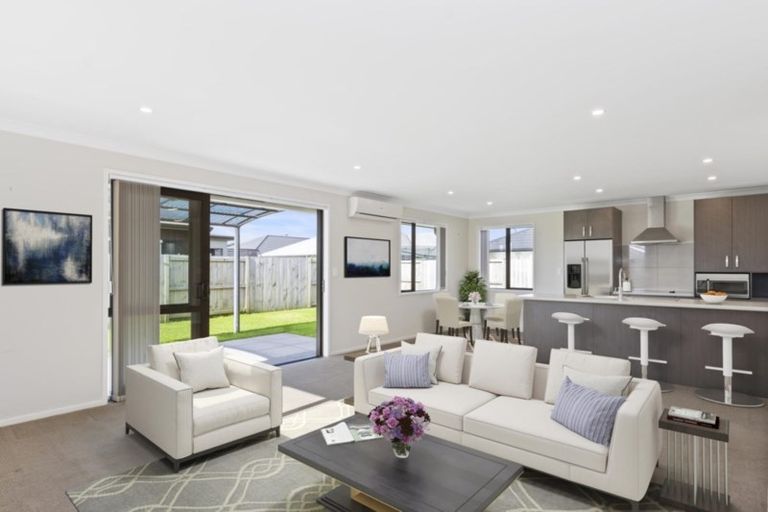 Photo of property in 19 Batty Street, Papamoa Beach, Papamoa, 3118