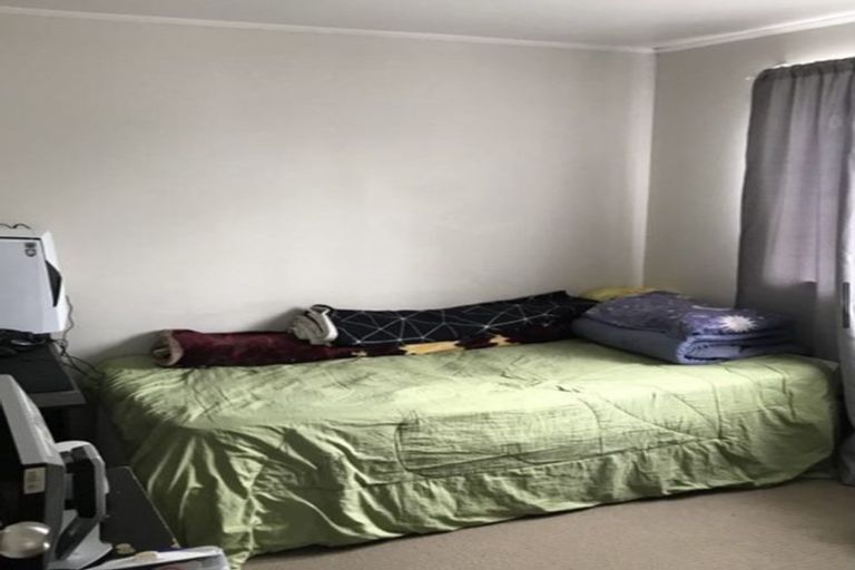 Photo of property in 2/5 Ebenezer Way, Clendon Park, Auckland, 2103