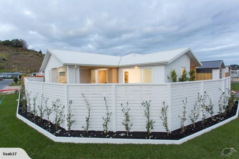 Photo of property in 41 Saint Pauls Drive, Brookfield, Tauranga, 3110