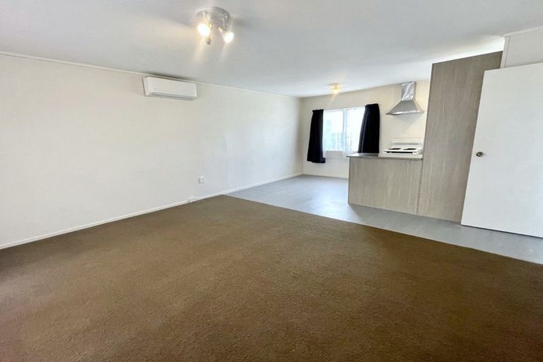 Photo of property in 1/6a Druces Road, Wiri, Auckland, 2104