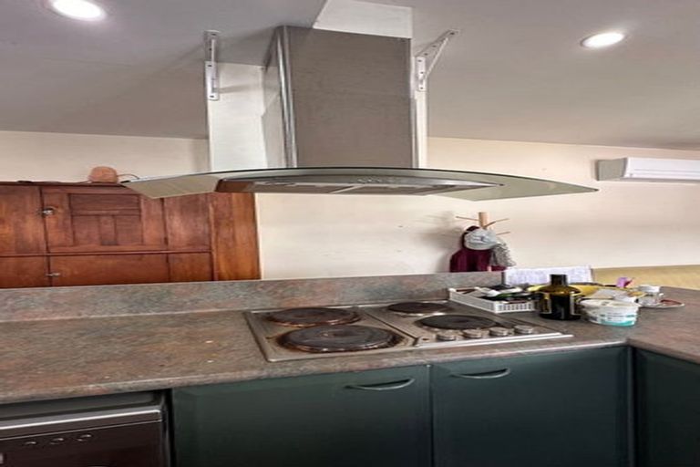 Photo of property in 42 Pirie Street, Mount Victoria, Wellington, 6011