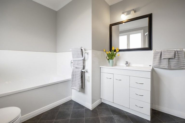 Photo of property in 64 Lynn Street, Wakari, Dunedin, 9010