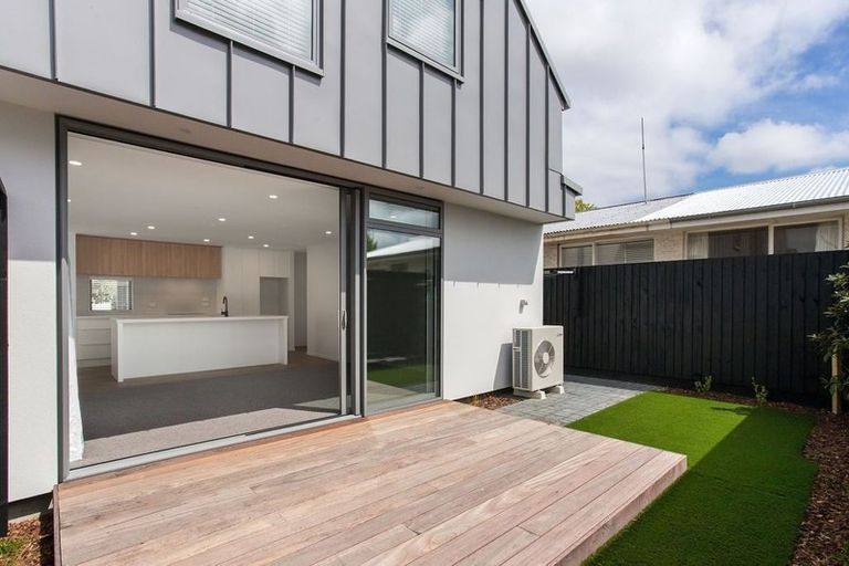 Photo of property in 31 Oxley Avenue, St Albans, Christchurch, 8014