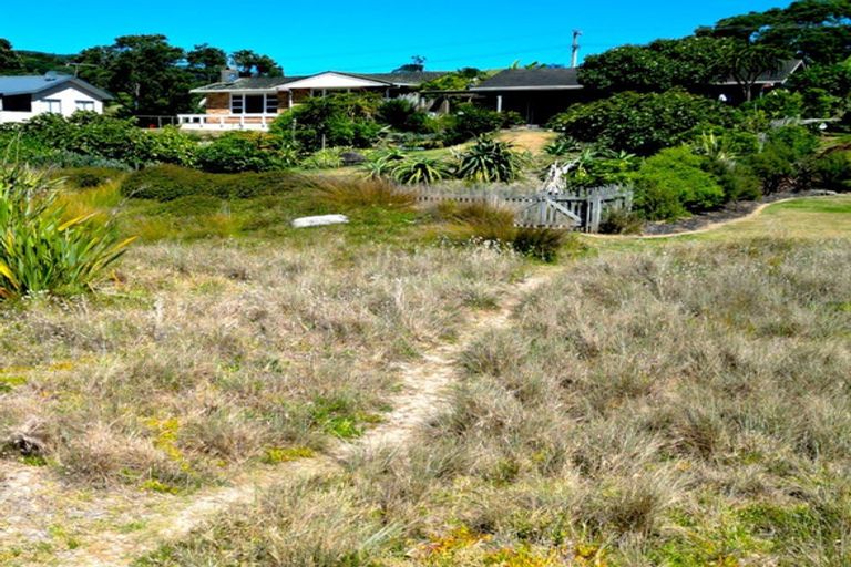 Photo of property in 187 Kuaotunu Wharekaho Road, Kuaotunu, Whitianga, 3592