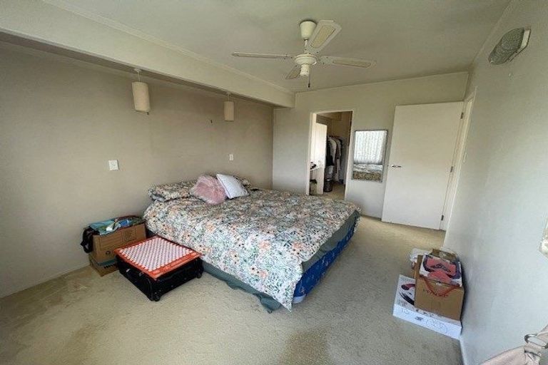 Photo of property in 2/50 Sandspit Road, Cockle Bay, Auckland, 2014