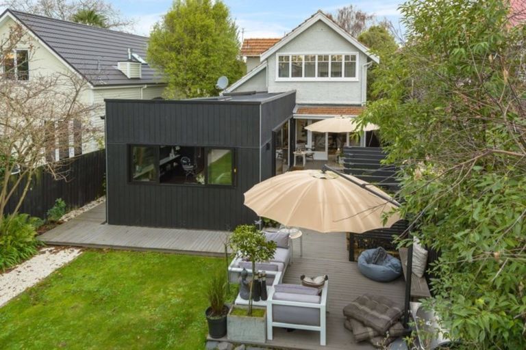 Photo of property in 15 Innes Road, St Albans, Christchurch, 8052