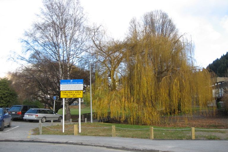 Photo of property in 1 Boundary Street, Queenstown, 9300