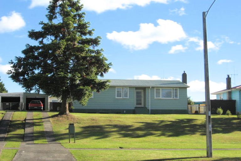 Photo of property in 237 Balmoral Drive, Tokoroa, 3420