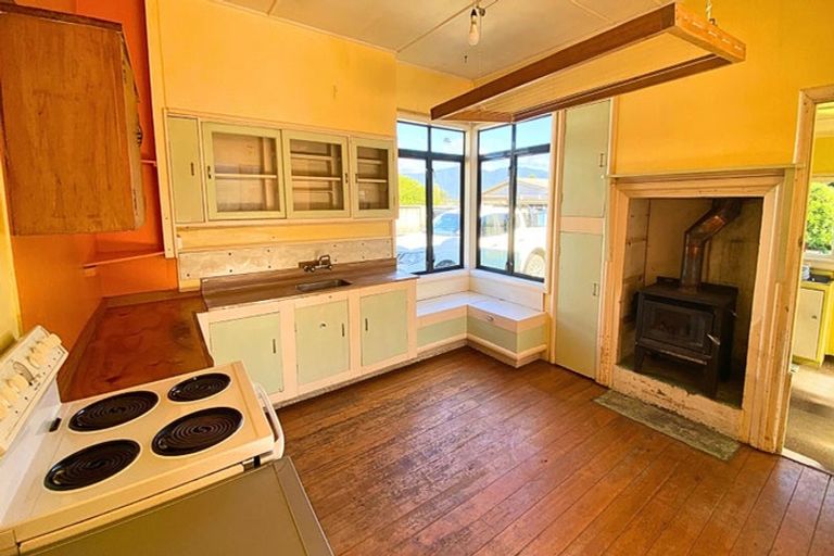 Photo of property in 445 Abel Tasman Drive, Motupipi, Takaka, 7183