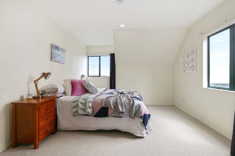 Photo of property in 6a Gills Avenue, Papakura, 2110