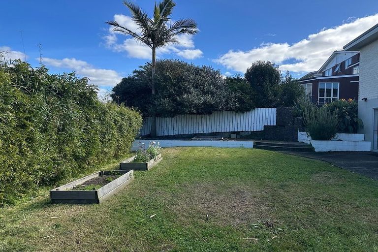 Photo of property in 19 Taitua Drive, Te Atatu South, Auckland, 0610