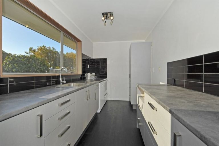 Photo of property in 2/48 Linwood Avenue, Linwood, Christchurch, 8011