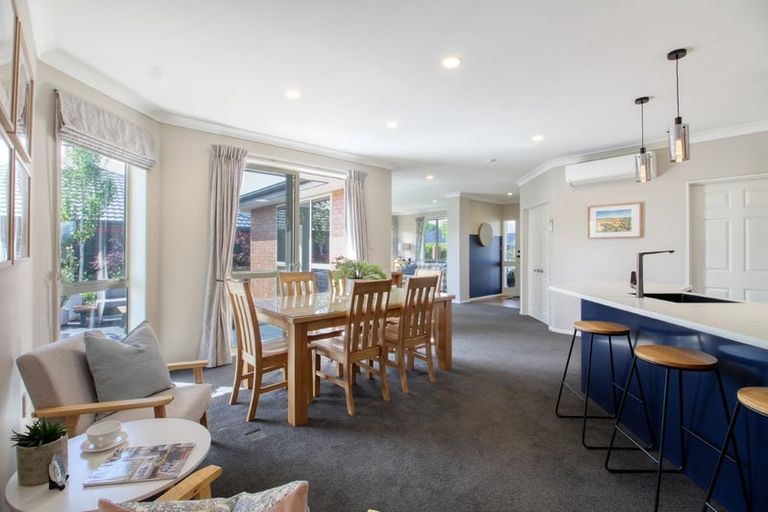 Photo of property in 11 Steane Place, Halswell, Christchurch, 8025