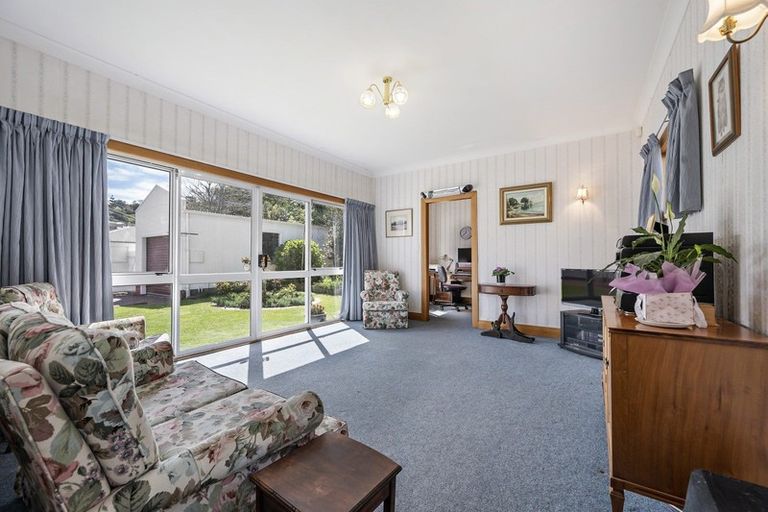 Photo of property in 36 Parkvale Road, Karori, Wellington, 6012