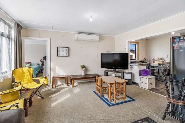 Photo of property in 40 Thyra Street, Dannevirke, 4930