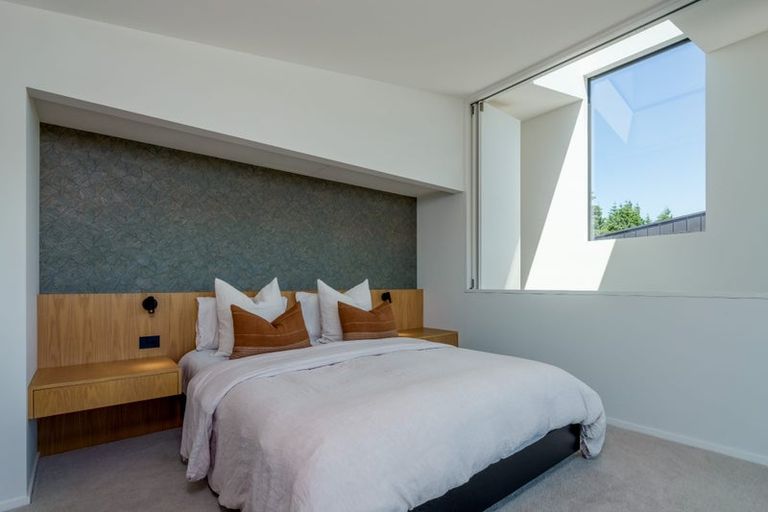 Photo of property in 16 Robrosa Street, Wanaka, 9305